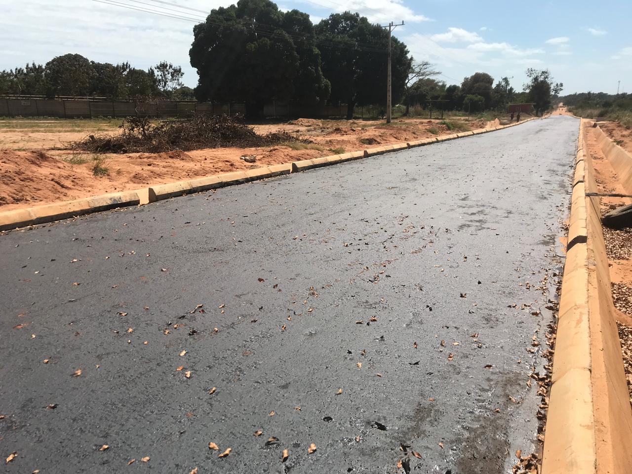 Construção e Asfaltagem da Estrada Namanhumbir — 3
