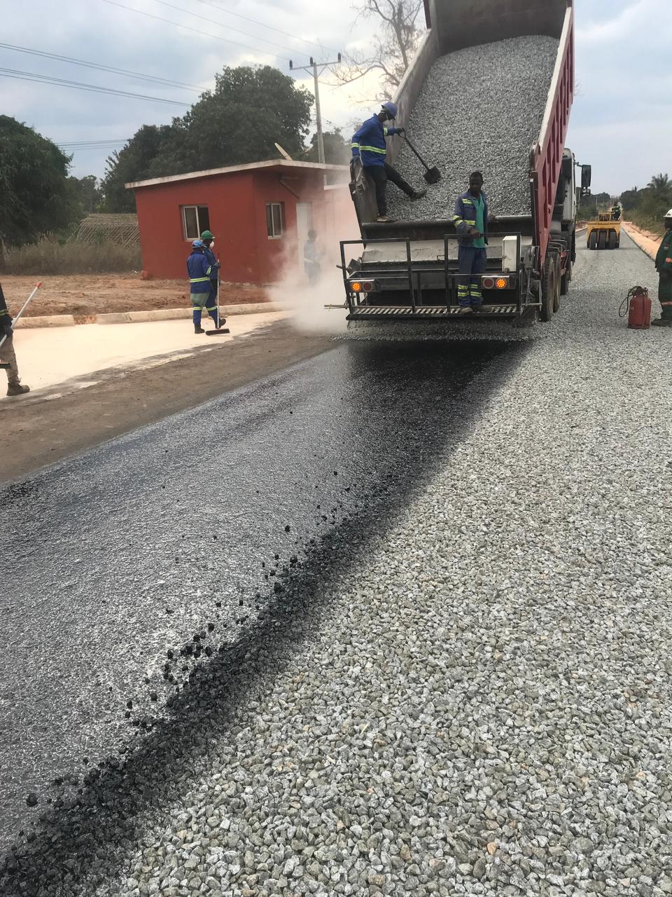 Construção e Asfaltagem da Estrada Namanhumbir — 8