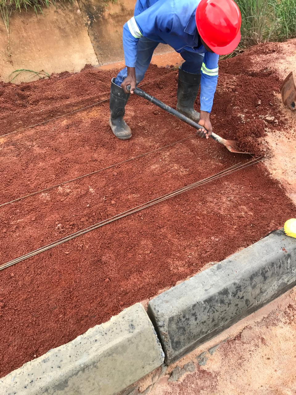 Construção de Valas e Assentamento de Lancis — 8